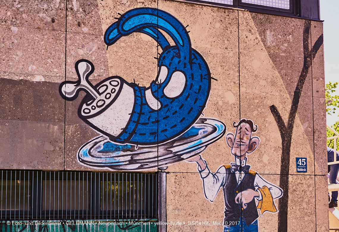 21.03.2017 - Abrissbaustelle Quiddezentrum in Neuperlach